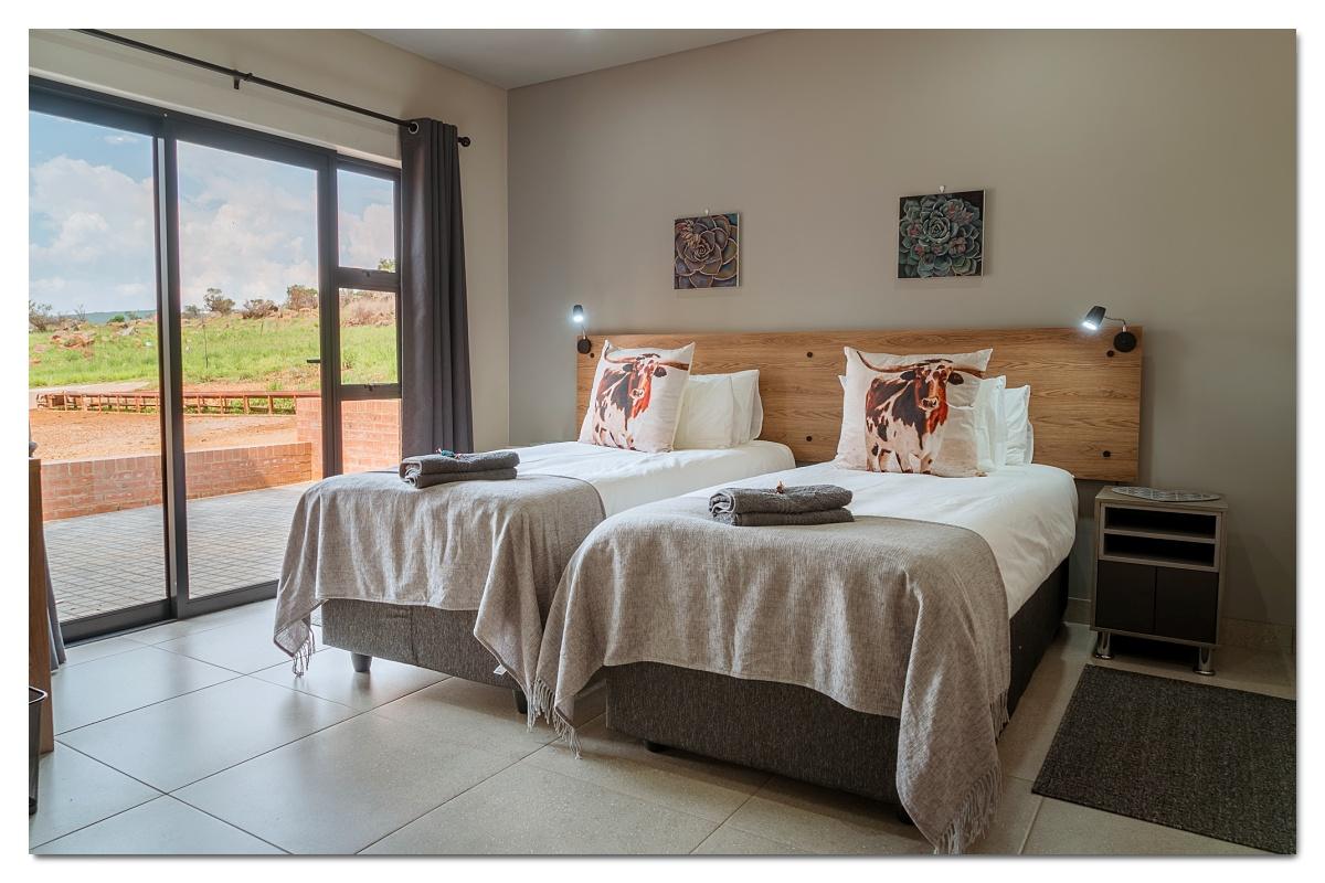 795 - Cloete's Nest (24) 795 - Cloete's Nest (24)