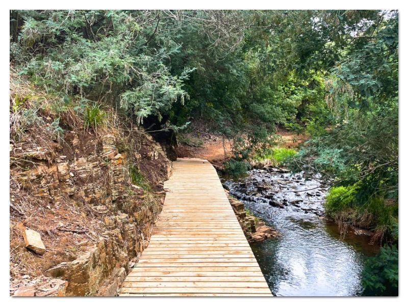 Outdoor (4) hiking trails highland gate